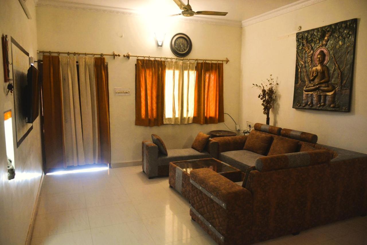 Malaiya Homestay - Grandeur Living Experience Jabalpur Esterno foto